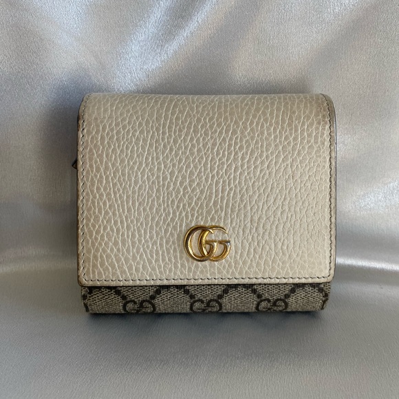 Authentic 💯 Gucci Marmont Compact Wallet - Picture 1 of 8